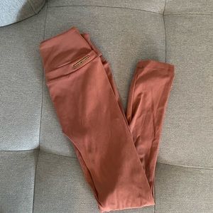 First collection Whitney Simmons x Gymshark